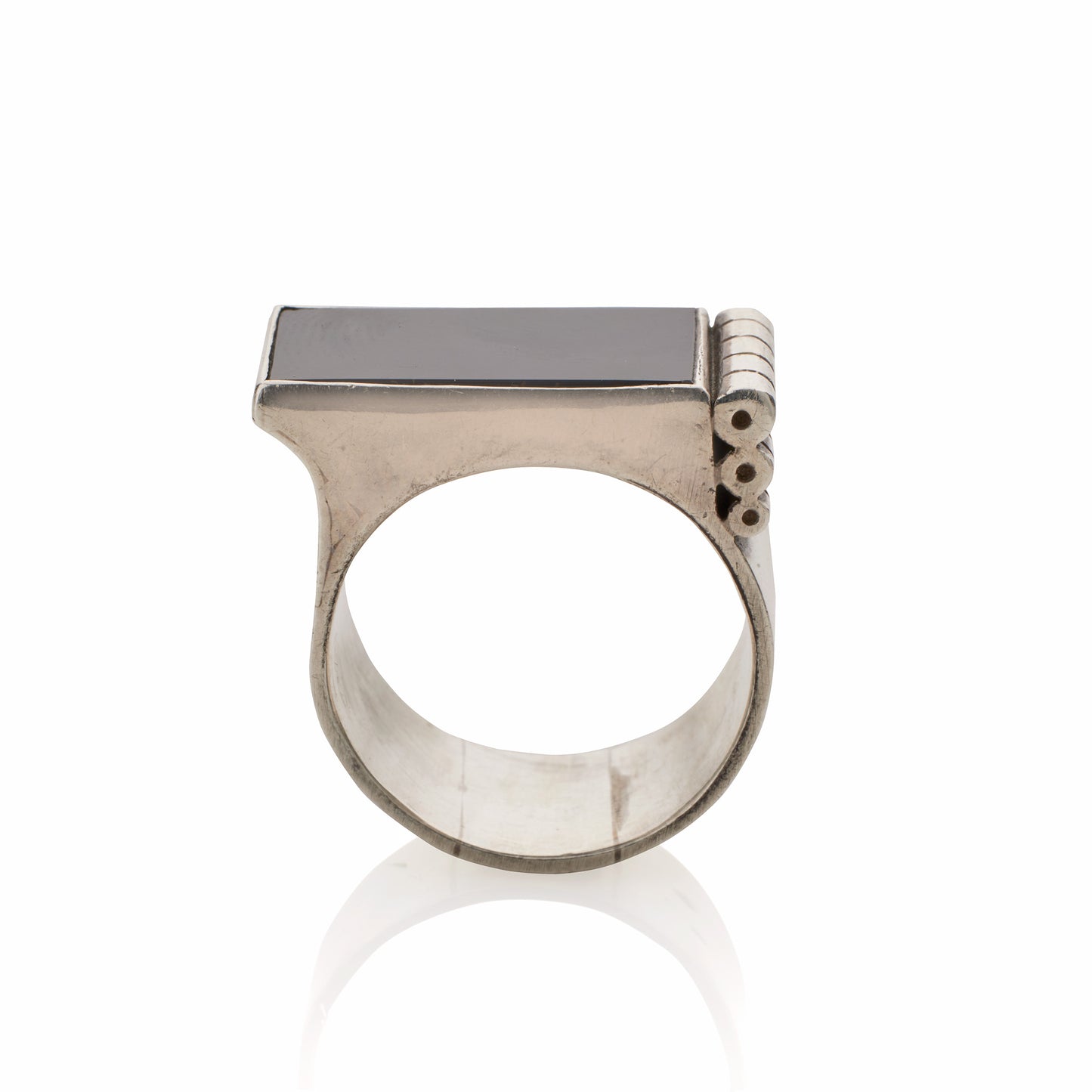 Macklowe Gallery Jean Després Modernist Silver and Onyx